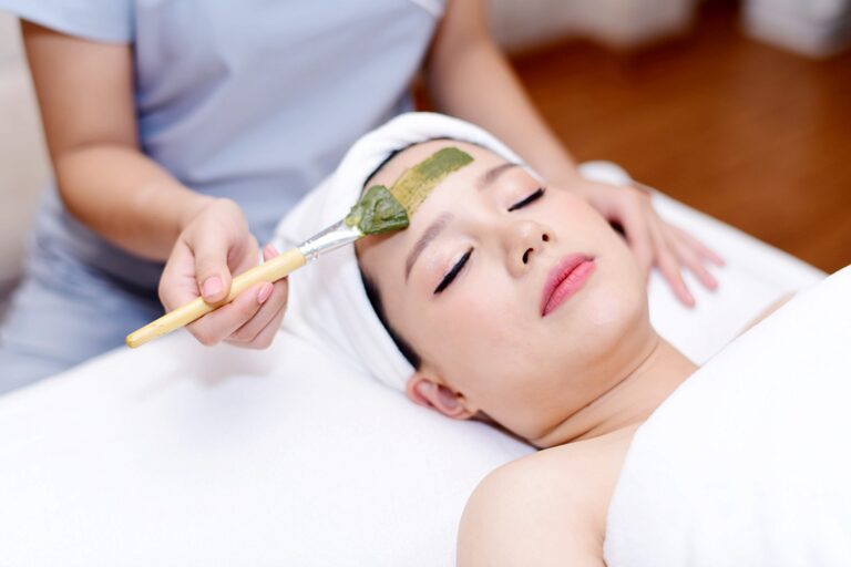 spa trị mụn lành tính