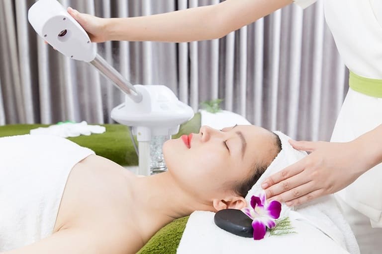 Trị mụn tại spa dịch vụ tốt