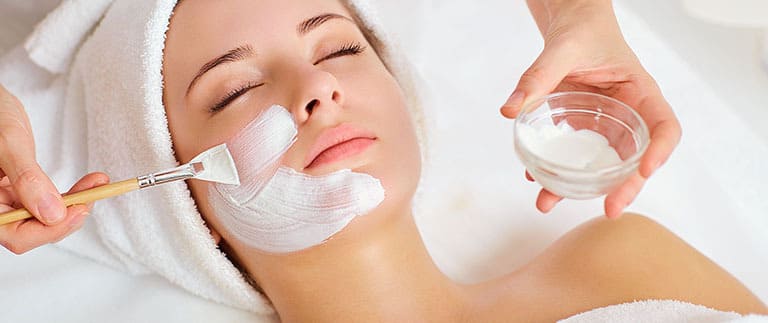 Giá Điều Trị Mụn Tại Spa Chi Phí Dịch Vụ Điều Trị Mụn 2024