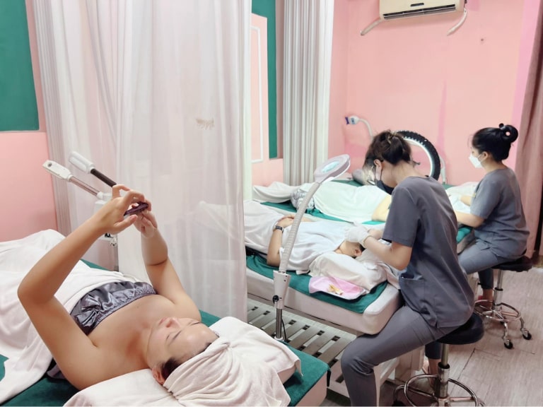 nặn mụn quận 6 tại SOJO Beauty Center
