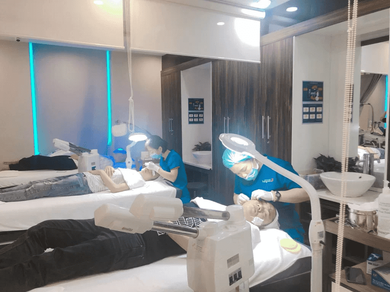 spa trị mụn uy tín