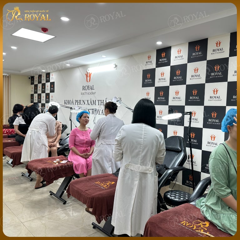 viện thẩm mỹ quốc tế royal