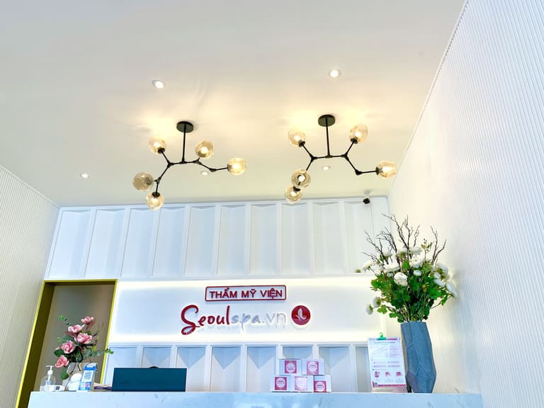 trị thâm mụn tại spa