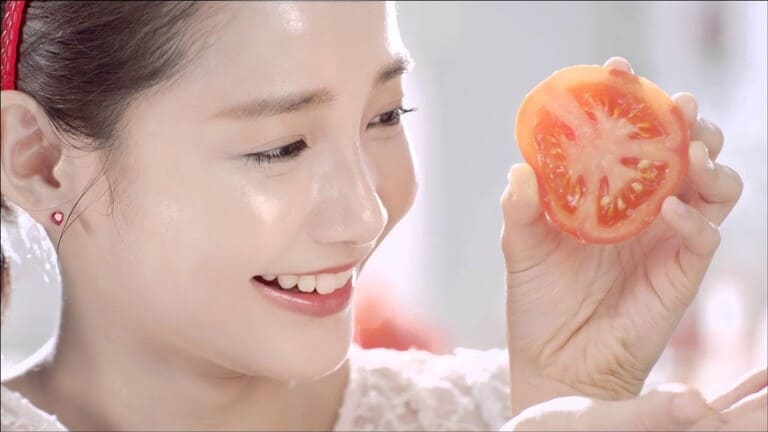 Cách Trị Mụn Tại Nhà Bằng Cà Chua Hiệu Quả, An Toàn Nhất