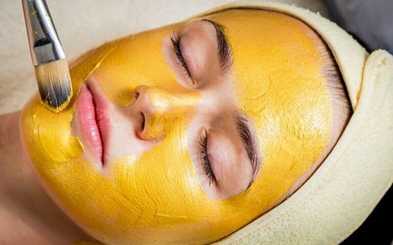 đắp mật ong sau khi nặn mụn