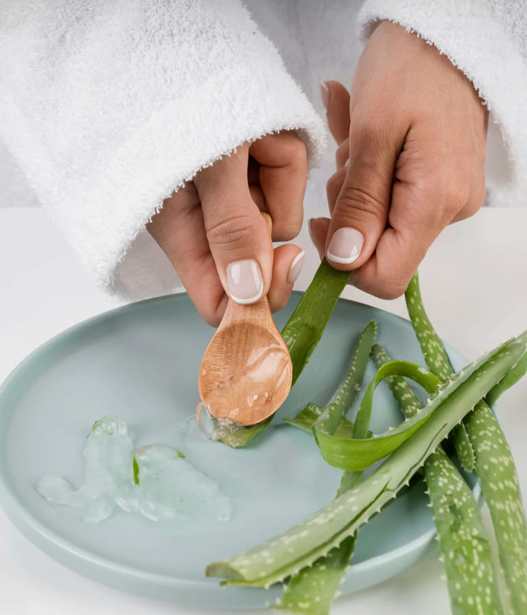 cách đắp nha đam sau khi nặn mụn